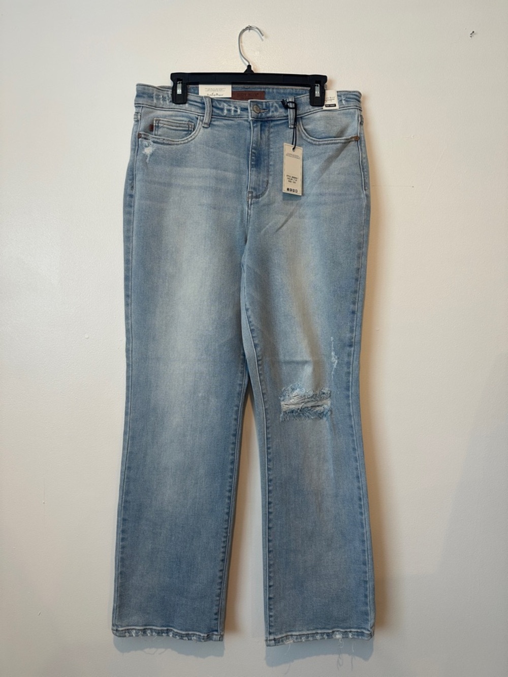 Judy Blue Light Blue Straight Leg Jeans with Knee Distress